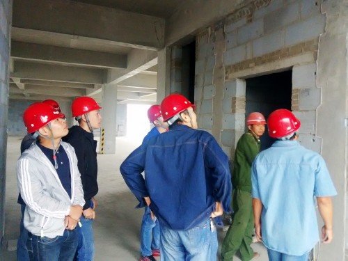 澄合分公司第十一項目部齊心協力戰(zhàn)秋雨