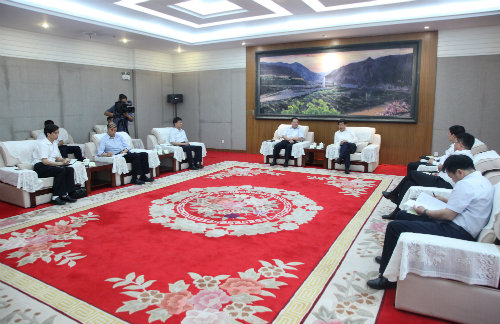 建設(shè)集團與咸陽市政府舉行戰(zhàn)略合作座談會