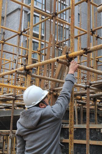 看，這才是共產(chǎn)黨員正確的打開方式