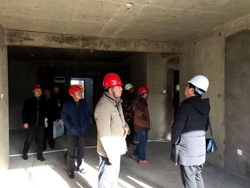 天工公司土建四部神木新村神南華府27、28#樓順利通過竣工驗(yàn)收