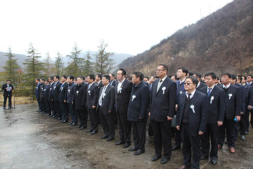 建設(shè)集團(tuán)召開安全警示教育會暨安全生產(chǎn)例會