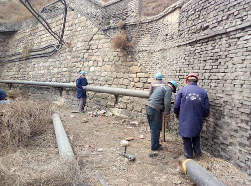 韓城分公司安裝六項目部積極施工桑樹坪煤礦煤場灑水供水系統(tǒng)工程受好評