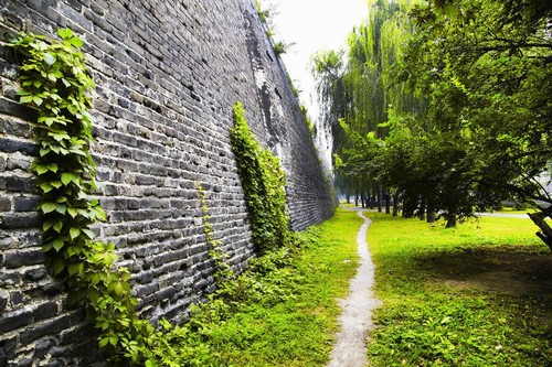 四月，古城的春天