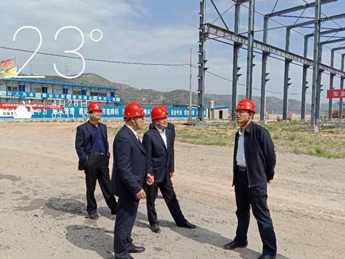 彬長(zhǎng)集團(tuán)趙文革深入生產(chǎn)服務(wù)中心二期項(xiàng)目檢查指導(dǎo)工作