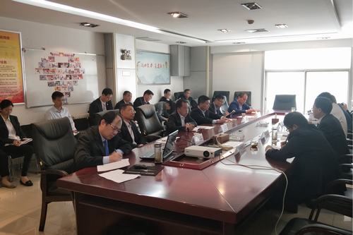 礦建二公司認真?zhèn)鬟_落實建設集團5月份安全生產環(huán)保技術例會重點工作