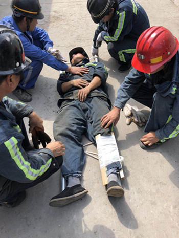 陜煤建設(shè)機(jī)電安裝公司曹家灘項(xiàng)目部開展事故應(yīng)急演練