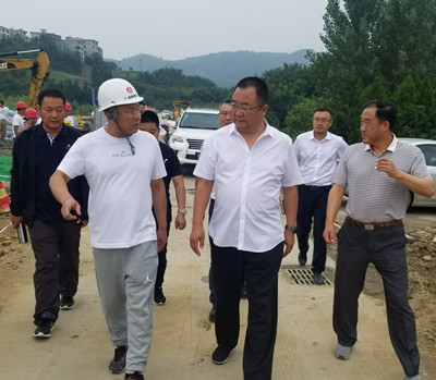 啟迪清潔能源集團高級副總裁、瑞行集團總裁雷萬寧一行蒞臨陜煤建設咸陽分公司安裝項目部施工現場視察指導工作