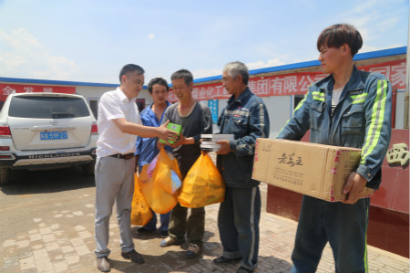 陜煤建設(shè)機(jī)電安裝公司啟動(dòng)“送清涼、查隱患、保安康”活動(dòng)