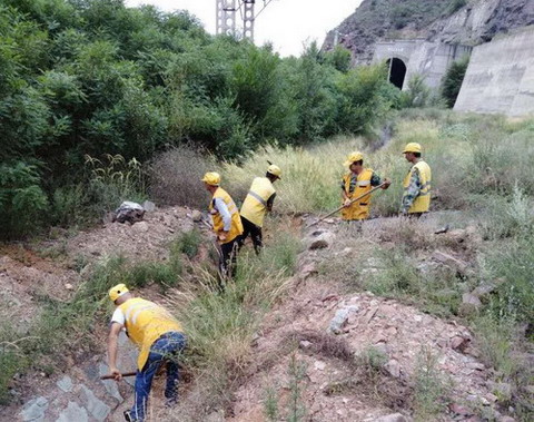 陜煤建設(shè)銅川公司：紅檸鐵路項目部打響“雨季三防”戰(zhàn)   撐起安全“保護傘”