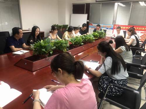 陜煤建設(shè)中煤公司層層傳達(dá)建設(shè)集團(tuán)二季度追趕超越考核點評會暨上半年經(jīng)濟(jì)運行分析會精神