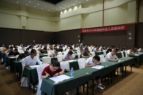 陜煤建設物資公司組織開展爆破作業(yè)人員培訓