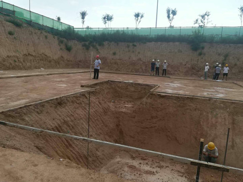 陜煤建設(shè)天工公司蒲城清潔能源項(xiàng)目部清源小區(qū)3#樓通過驗(yàn)槽