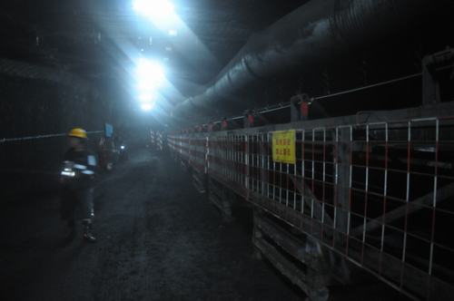 陜煤建設(shè)掘進公司：紅柳林項目部44201外撤架巷超前完成掘支任務(wù)