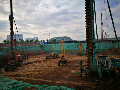 陜煤建設(shè)天工公司陜煤研究院二期項目工程技術(shù)研究所土方開挖工程進(jìn)展順利