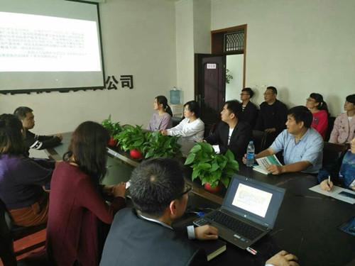 陜煤建設(shè)機(jī)電安裝公司:節(jié)前學(xué)習(xí)《中國共產(chǎn)黨紀(jì)律處分條例》再敲警鐘