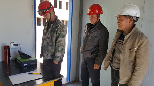 陜煤建設(shè)土建十七部引進(jìn)人臉識(shí)別系統(tǒng) 考勤效果頂呱呱