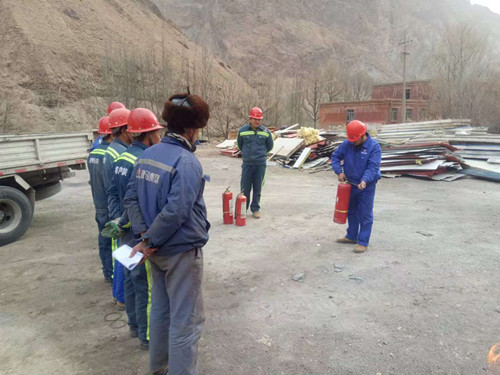 陜煤建設機電安裝公司酒鋼項目部組織消防日演練活動