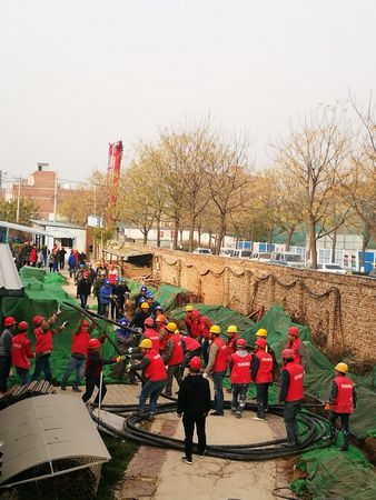 人心齊、泰山移，團(tuán)結(jié)就是力量