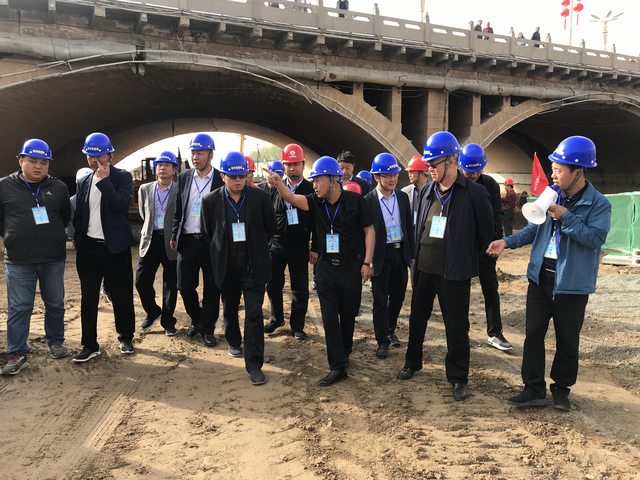 榆林市綏德縣檢查團(tuán)一行蒞臨綏德項(xiàng)目施工現(xiàn)場檢查指導(dǎo)工作