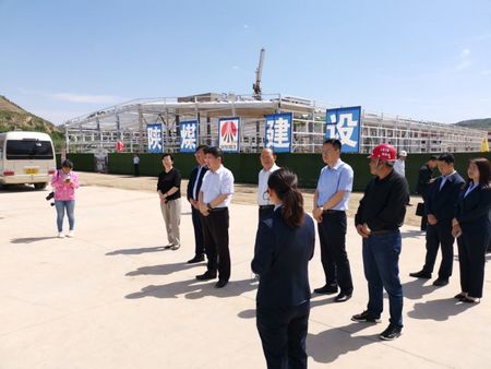 榆林市委常委、組織部部長張啟東一行蒞臨陜煤建設(shè)天工公司承建的清澗紅棗深加工項目調(diào)研指導(dǎo)工作