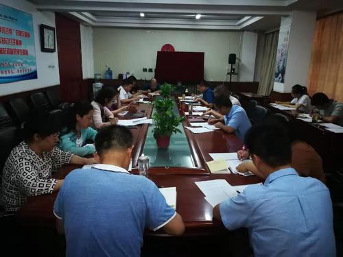 陜煤建設韓城分公司第一時間傳達陜煤建設第二季度追趕超越點評會暨上半年經(jīng)濟運行分析會會議精神