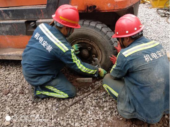 陜煤建設(shè)機電安裝公司：“五個強化”抓好汛期安全生產(chǎn)