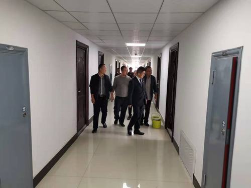 鐵流集團(tuán)董事長趙國智一行深入陜煤建設(shè)靖神鐵路項(xiàng)目指導(dǎo)慰問