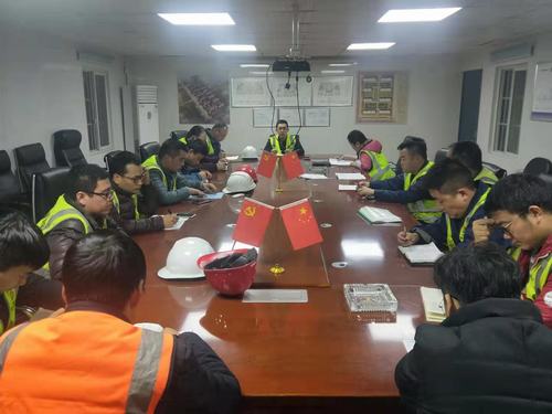 安全警示教育片讓陜煤建設(shè)銅煤公司這個(gè)項(xiàng)目部的班前會不一樣