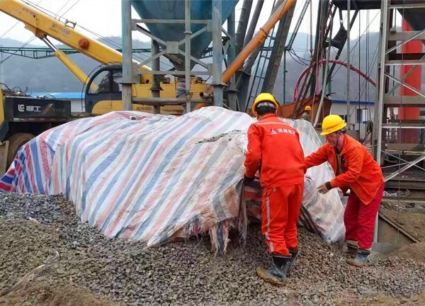 陜煤建設(shè)礦建三公司崔木項目部：冬季施工“不降溫”   全力以赴推進項目建設(shè)