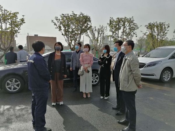 省國(guó)資委鄭玲、陜煤集團(tuán)副總經(jīng)理尚建選、陜煤研究院副院長(zhǎng)王蘇健一行蒞臨陜煤研究院項(xiàng)目檢查指導(dǎo)工作