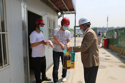 天工公司“五一”勞動(dòng)節(jié)走訪慰問一線員工