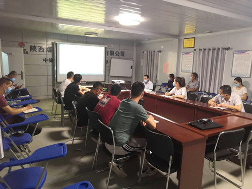 陜煤建設(shè)天工公司：學(xué)文件正確引導(dǎo)，促廉潔永不褪色