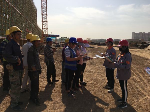 瞧，我們項(xiàng)目部的“新生”力量