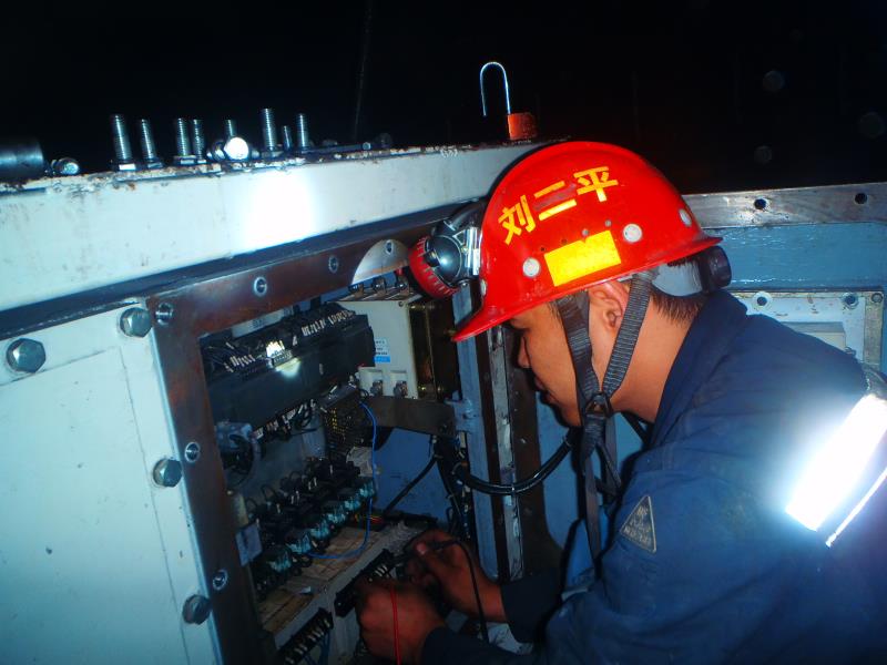 陜煤建設掘進公司：1207米！一機雙巷掘進再創(chuàng)佳績