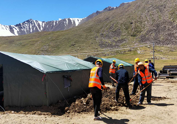 鏖戰(zhàn)天山之巔的陜煤建設(shè)者