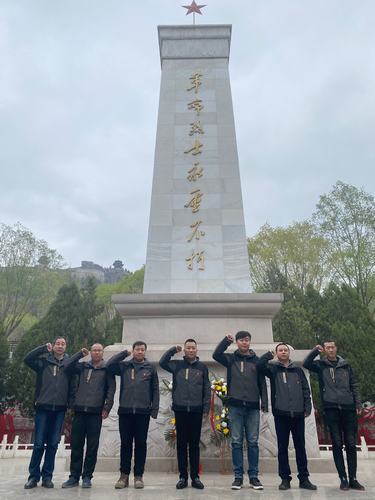 陜煤建設銅煤公司第十六項目部黨支部開展“解讀紅色記憶，汲取紅色力量，勇?lián)鷷r代使命”主題黨日活動