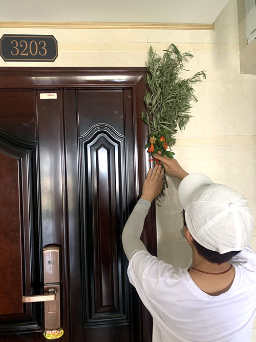 陜煤建設(shè)公司開展“艾葉飄香、情滿端午”活動