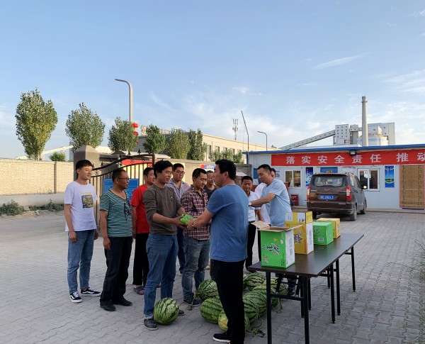 陜煤建設(shè)澄合分公司第十二項目部炎炎夏日送清涼暖人心