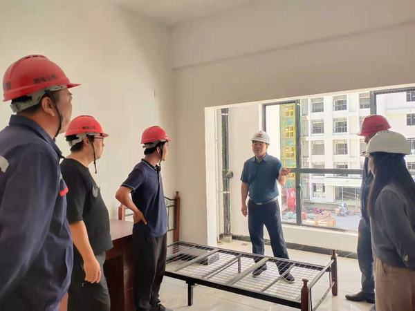 陜煤建設(shè)韓城分公司工會(huì)開(kāi)展勞動(dòng)競(jìng)賽調(diào)研暨慰問(wèn)活動(dòng)