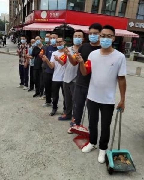 陜煤建設(shè)新城公司開(kāi)展“迎十四運(yùn) 創(chuàng)文明城”志愿者活動(dòng)