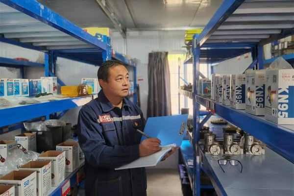 陜煤建設(shè)礦建二公司：為堅守崗位的礦建人點贊！