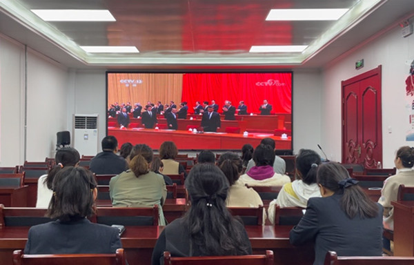 陜煤建設(shè)機(jī)電安裝公司集中觀看紀(jì)念辛亥革命110周年大會直播