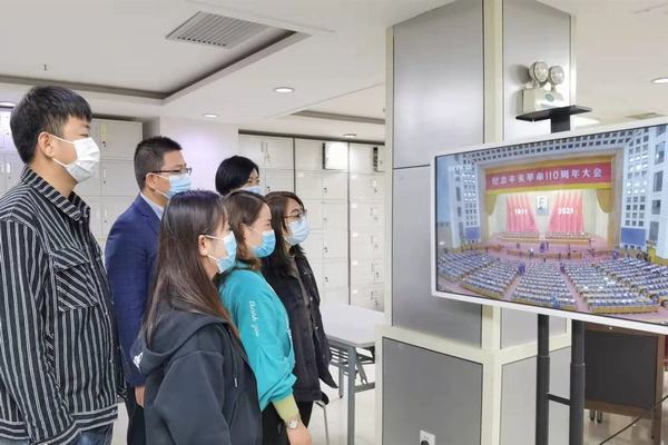 陜煤建設(shè)礦建二公司組織觀看紀(jì)念辛亥革命110周年大會