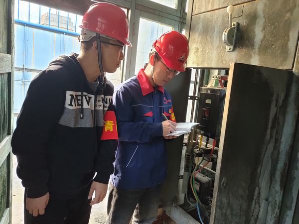  陜煤建設(shè)韓城分公司安裝四項目部開展共筑“安全線”共護(hù)“幸福家”主題團(tuán)日活動