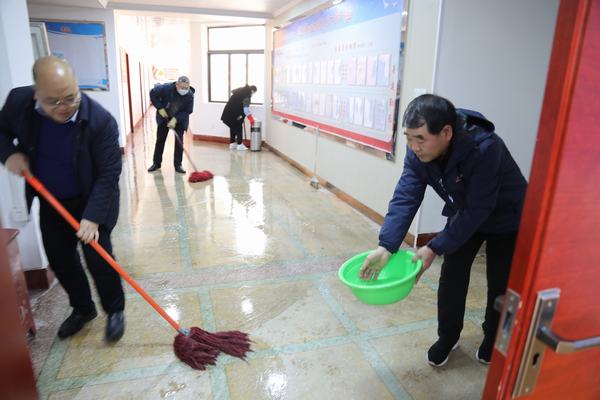 陜煤建設(shè)韓城分公司黨員干部擦亮“窗口”迎新春