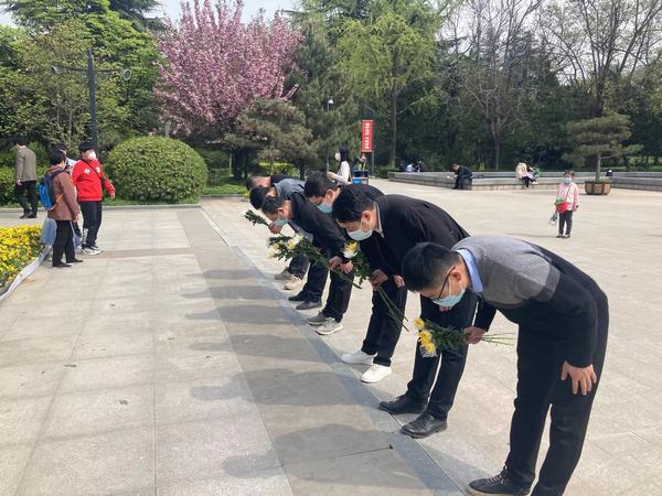 陜煤建設(shè)銅煤公司：緬懷英烈，清明節(jié)我們這樣過(guò)