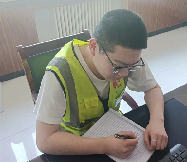 陜煤建設(shè)咸陽(yáng)分公司第二項(xiàng)目部：寫祝福，寄思情