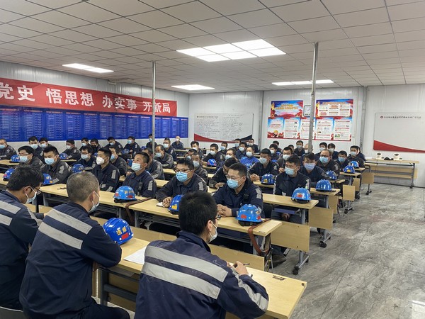 陜煤建設(shè)洗選煤運營公司紅柳林洗煤廠項目部：“四抓求新”繪制安全生產(chǎn)新藍(lán)圖