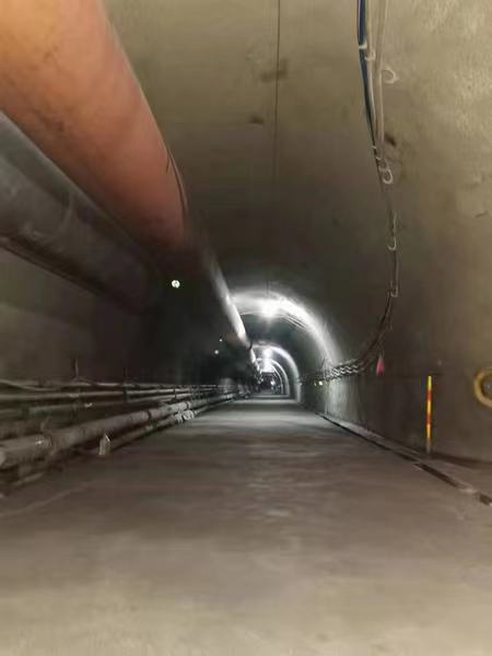 陜煤建設礦建二公司第二項目部地坪水溝施工駛入“快車道”