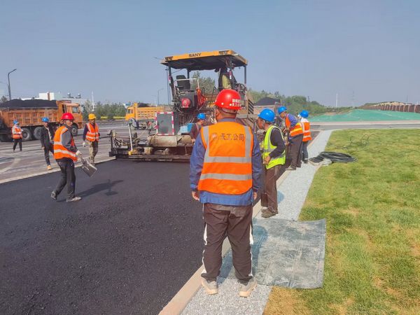 陜煤建設(shè)天工公司土建五部挑燈夜戰(zhàn)，開(kāi)啟趕“工期”加速度